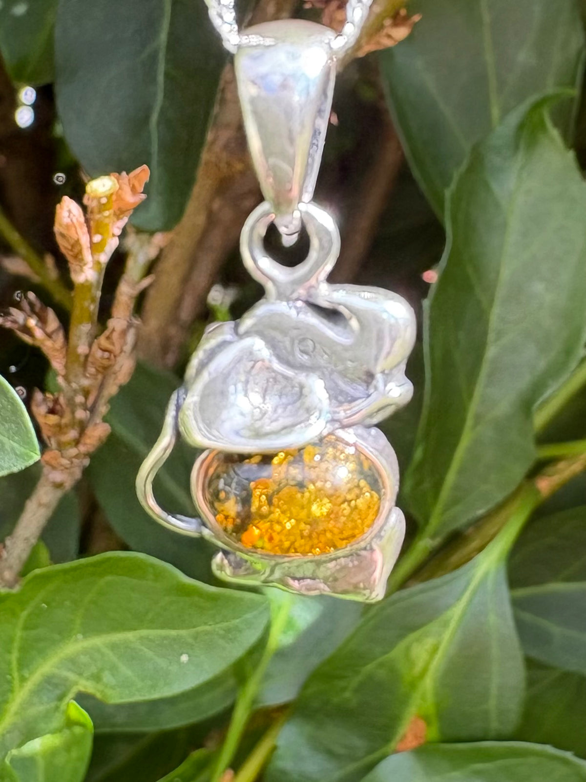 Sterling Silver Amber Elephant Pendant with 18" Chain