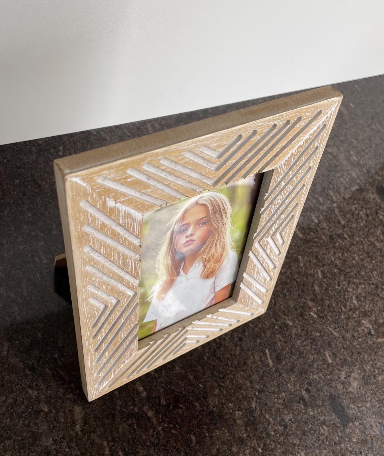 Solid Wood Artisan 6x4 inch photo frame.
