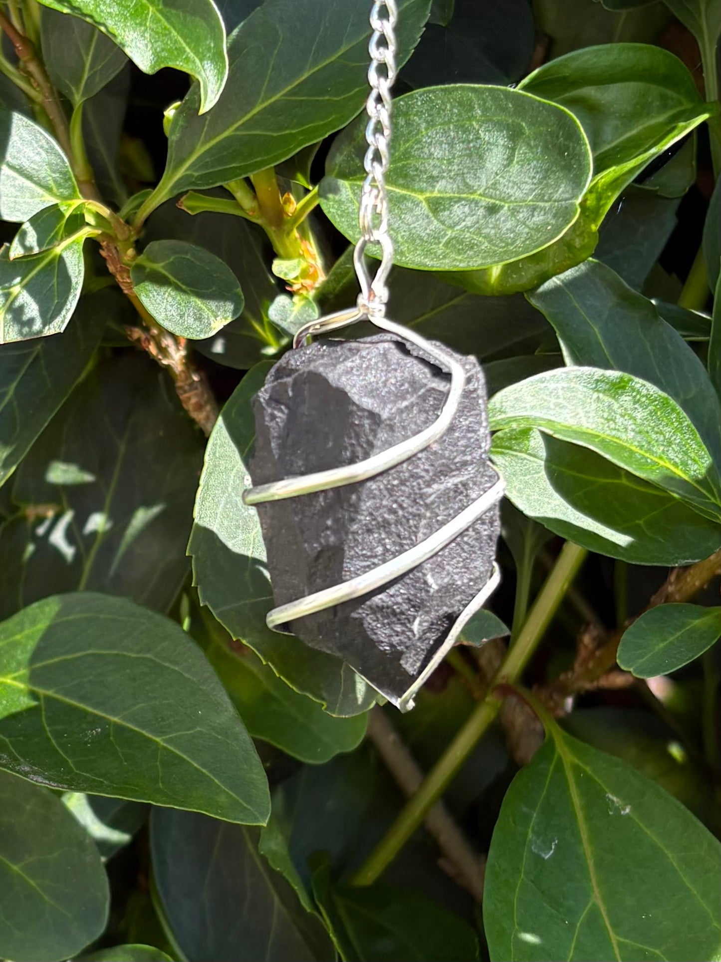 Crystal Pendulum – Rose Quartz, Amethyst or Black Agate
