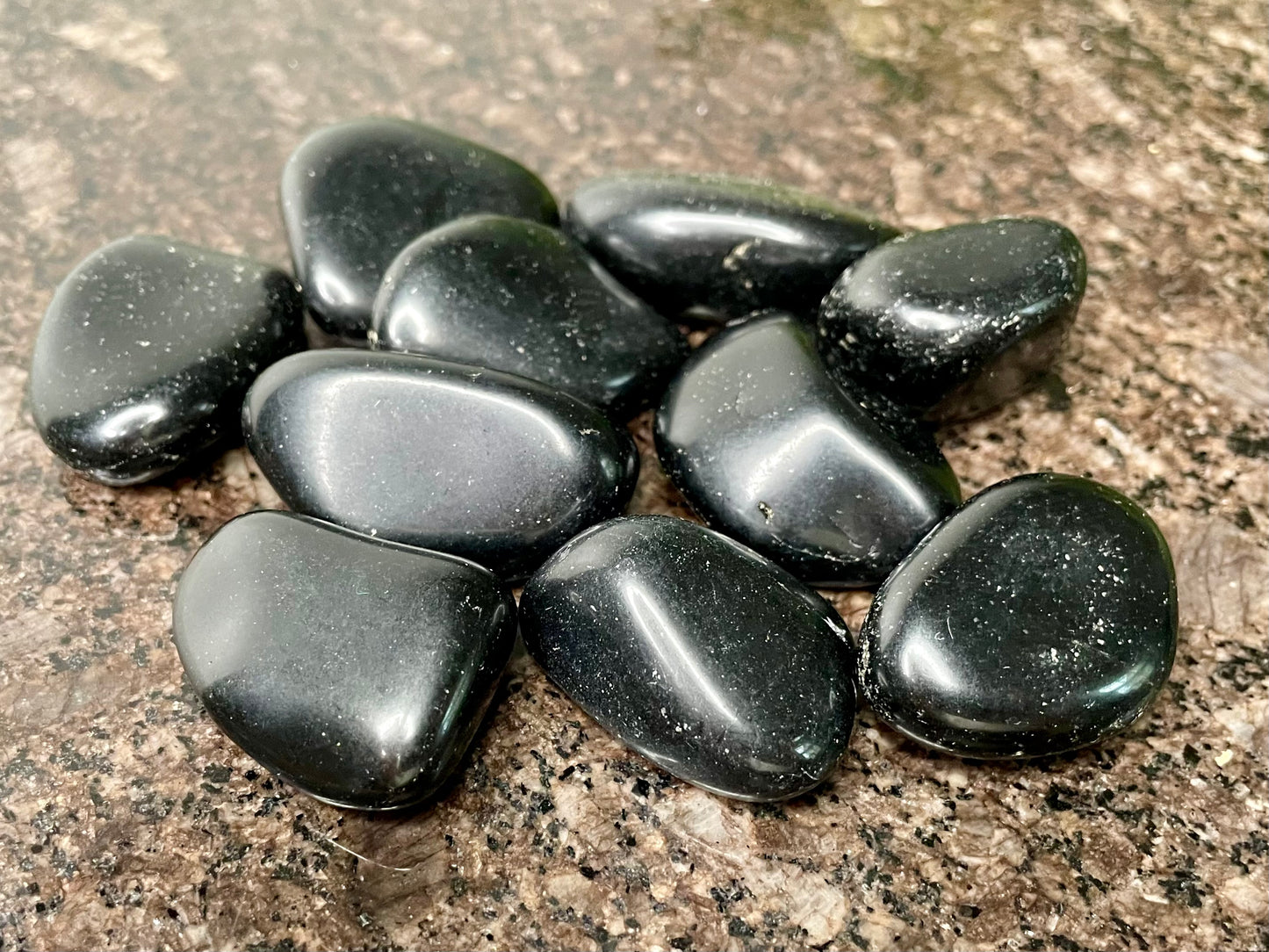 Black Obsidian Polished
Tumblestone Healing Crystal