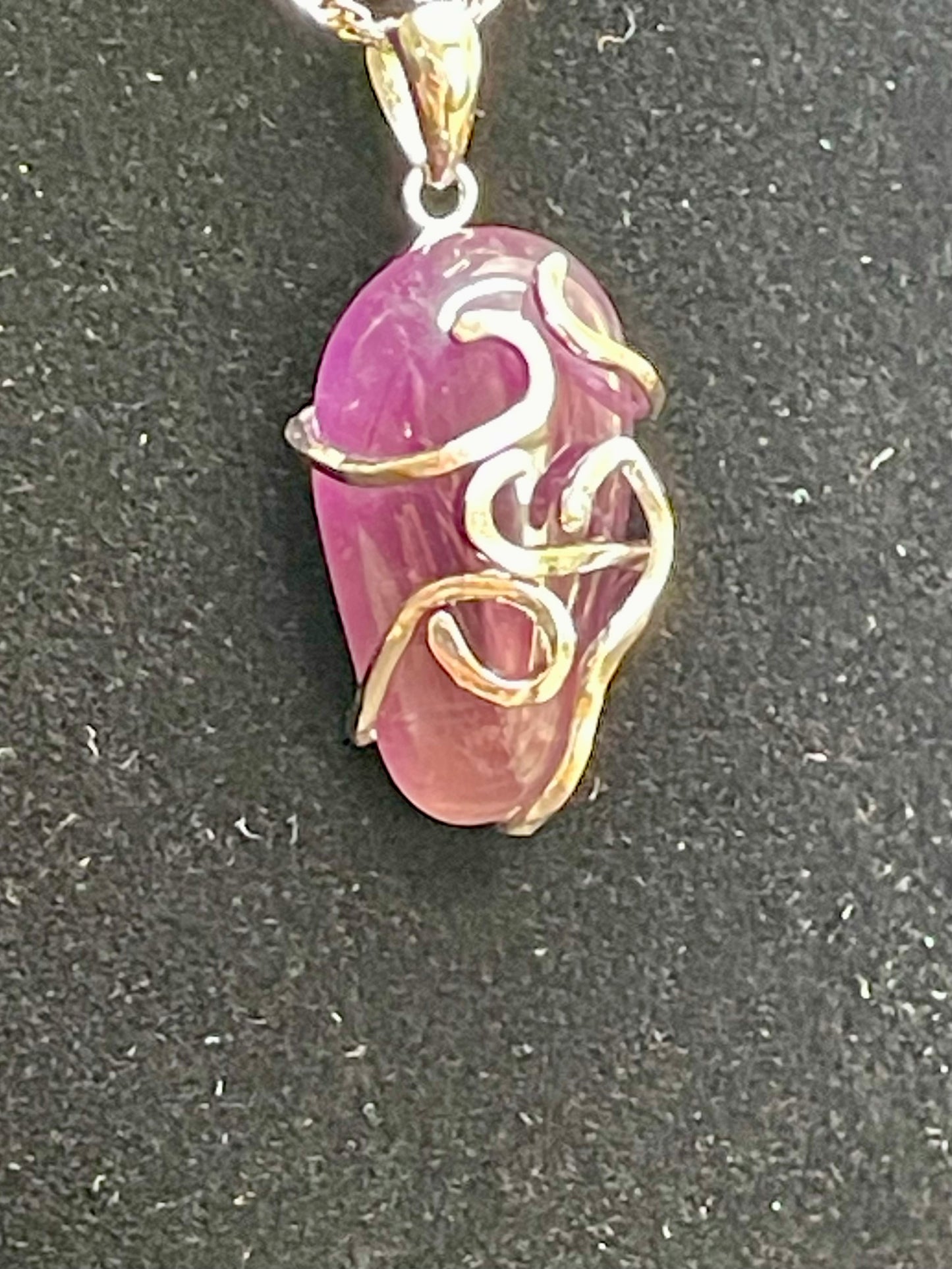 Amethyst Sterling Silver 925 Pendant with 18" Sterling Silver Chain.