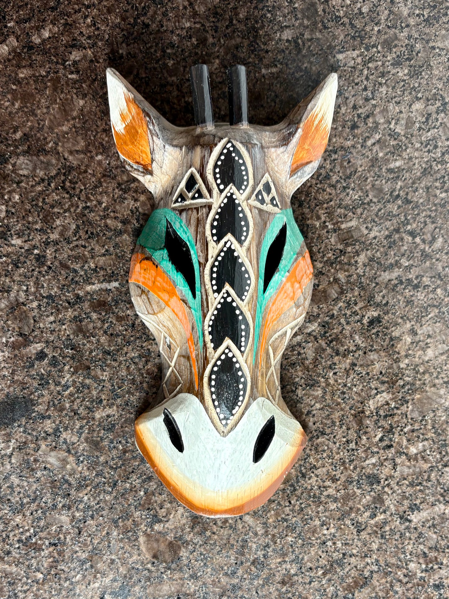 Hand-Carved Wooden Giraffe Wall Mask – 20cm African Tribal Wall Art