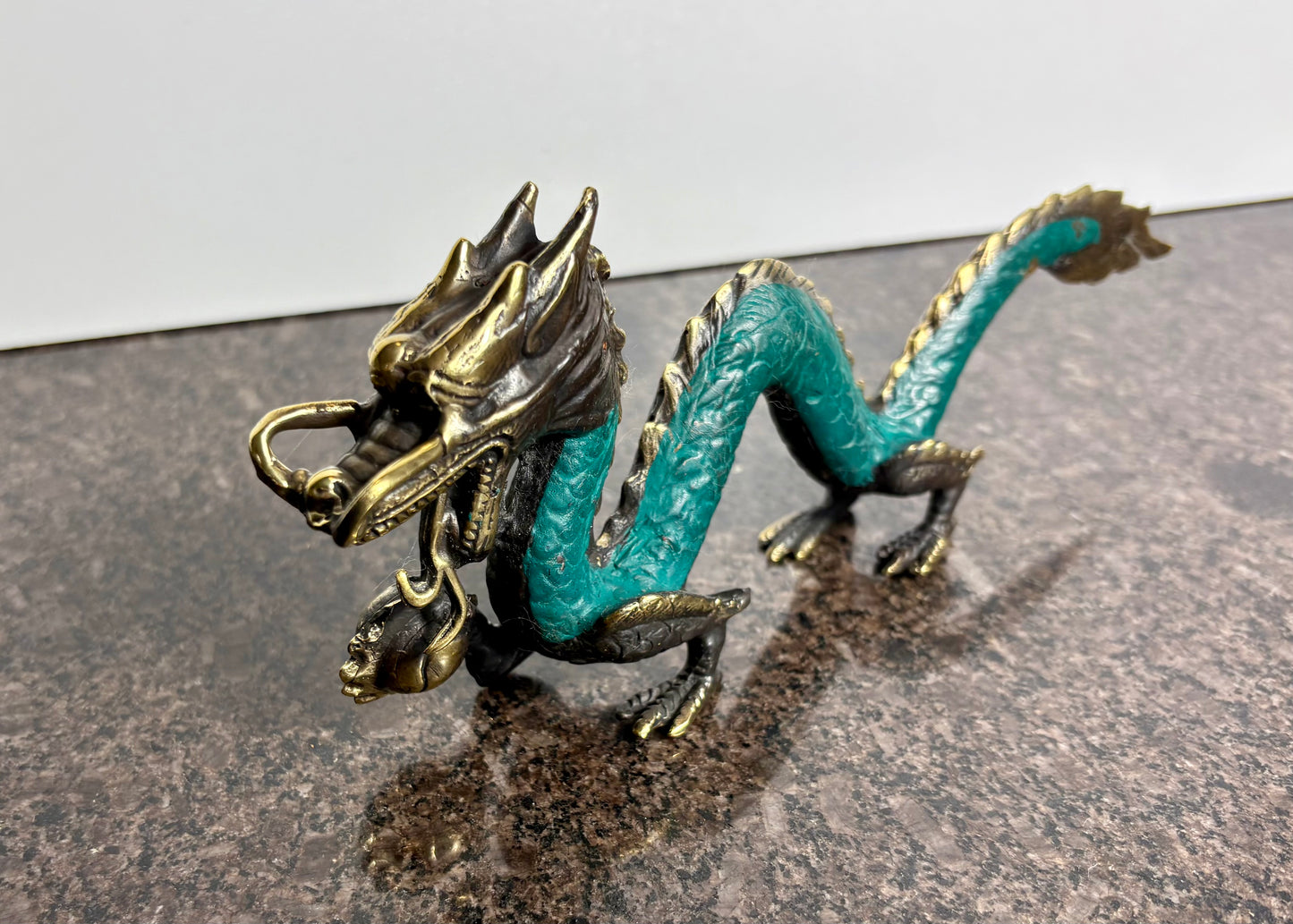 Brass Chinese Dragon Figurine – 20cm Decorative Oriental Dragon Ornament