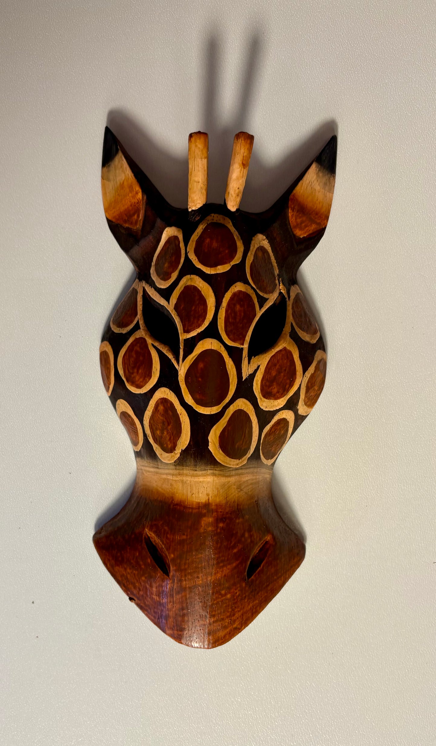Hand-Carved Wooden Giraffe Wall Mask – 20cm African Tribal Wall Art