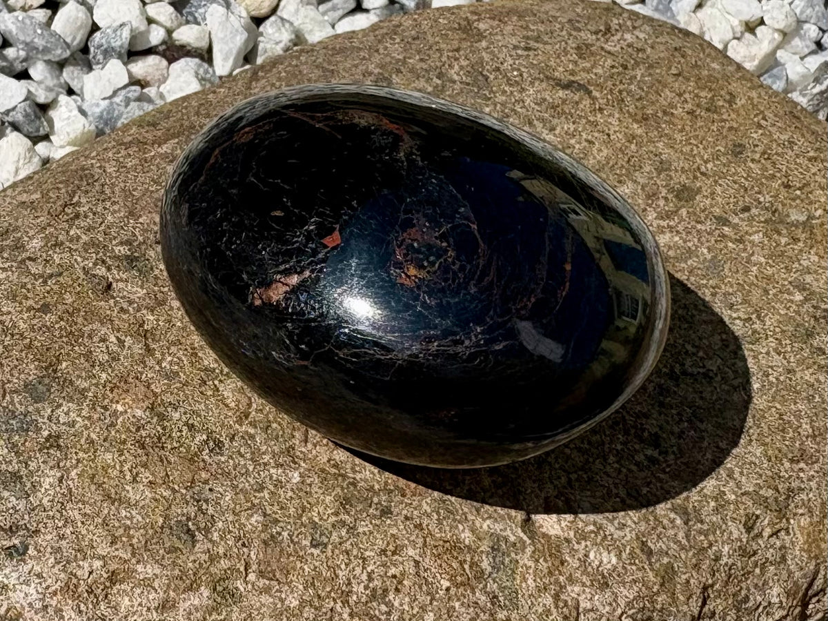 Black Tourmaline Palm Stone – Polished Grounding Crystal