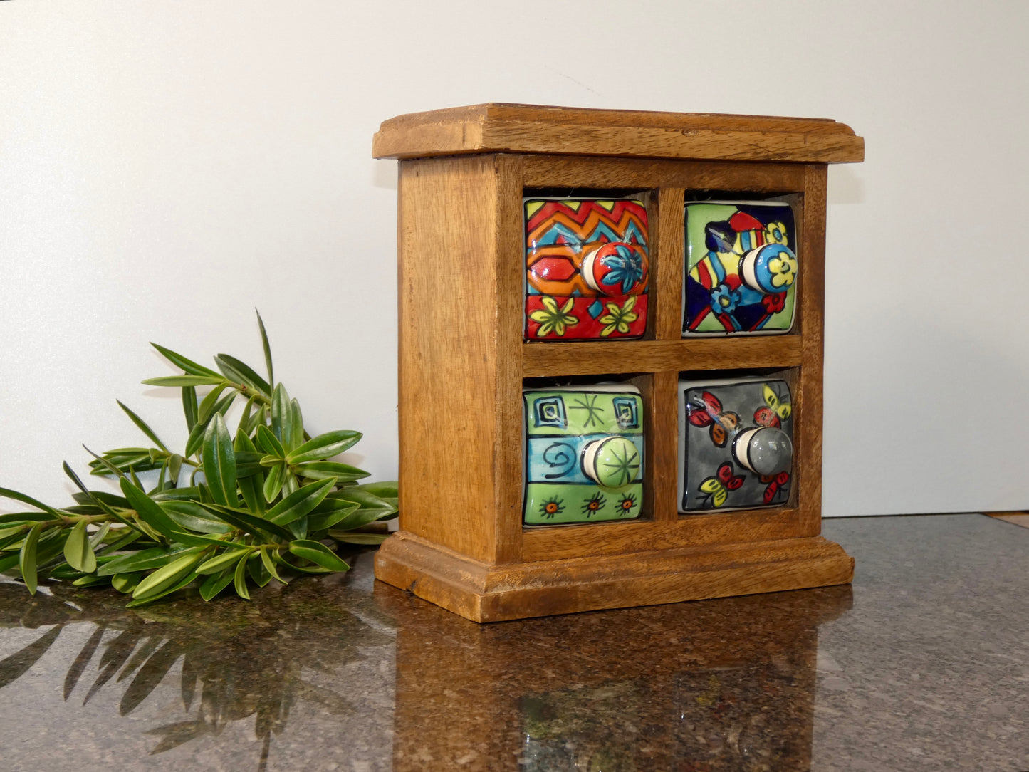 Ceramic Chest of 4 Drawers in a Solid Wood Frame