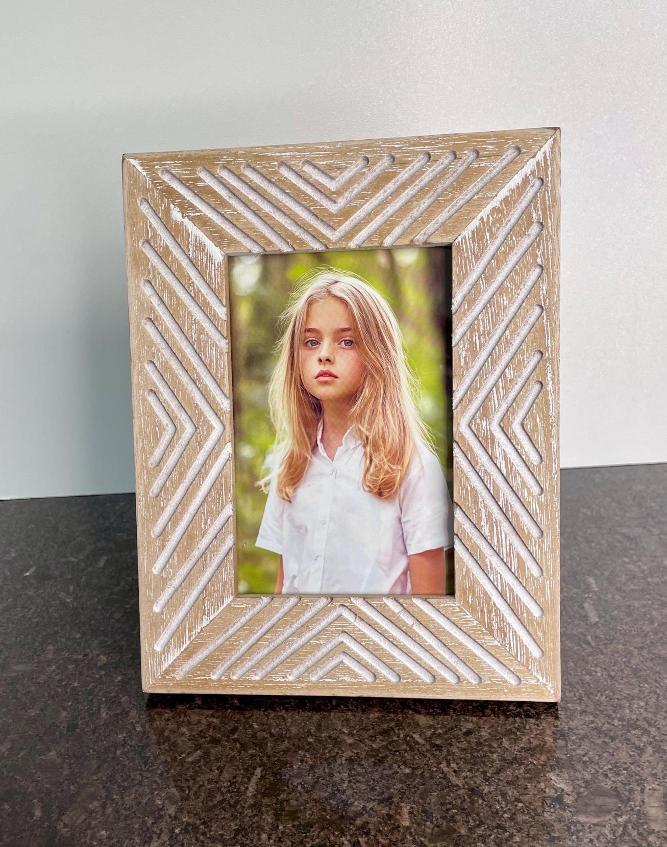 Solid Wood Artisan 6x4 inch photo frame.
